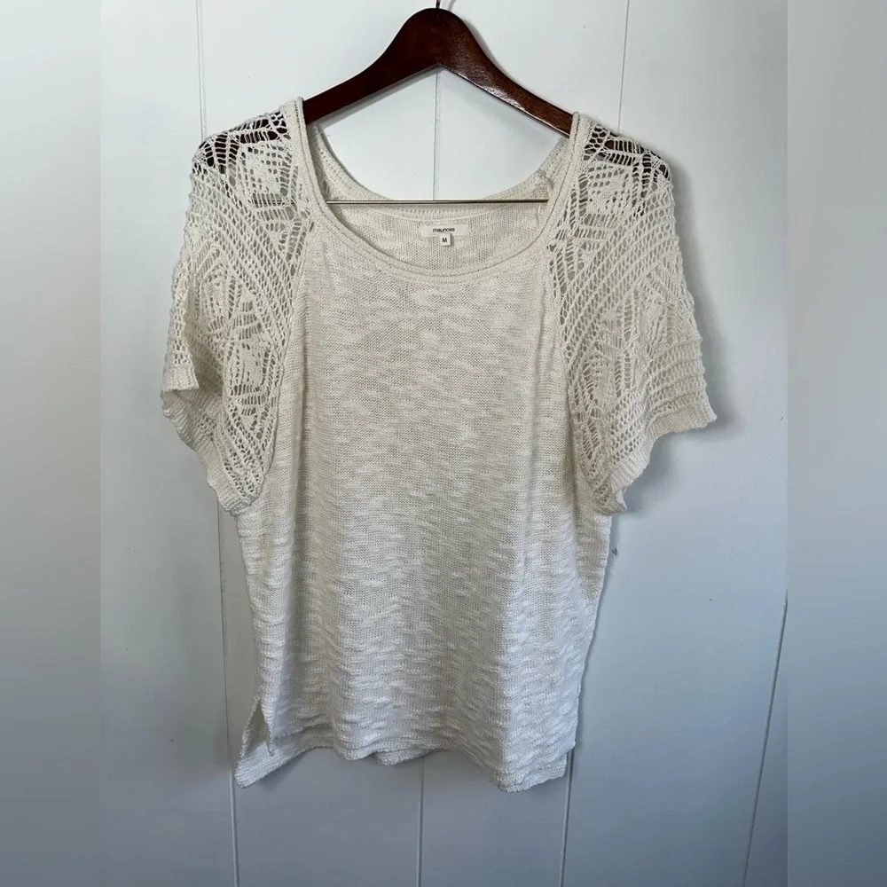Maurice’s Short Sleeve Women’s Cream Sweater Size Medium